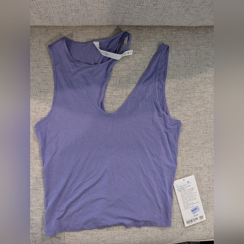 Lululemon shoulder Cut Out yogo Tank Top NWT